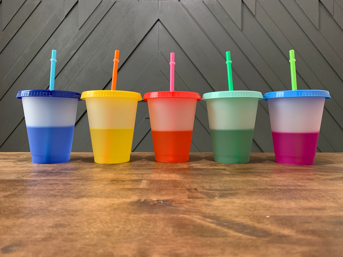 24 oz. Color-Changing Reusable BPA-Free Plastic Tumblers with Lids & Straws  - 6 Ct.